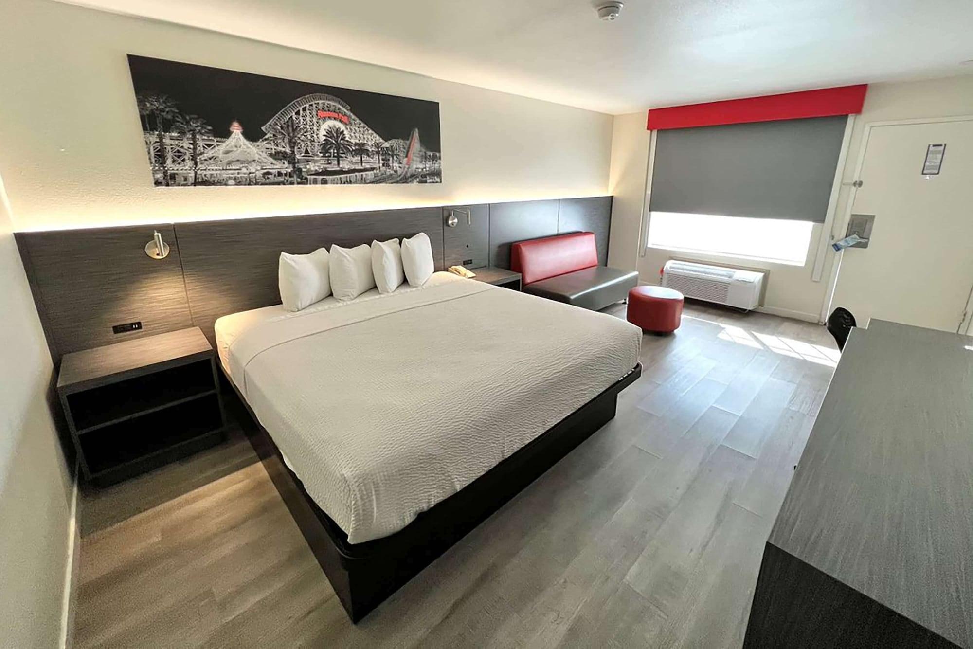 Ramada By Wyndham Anaheim Convention Center Hotell Exteriör bild