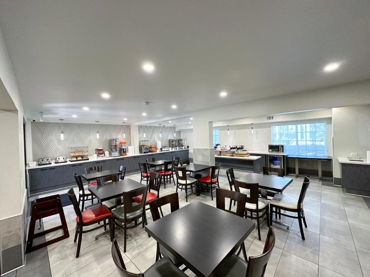 Ramada By Wyndham Anaheim Convention Center Hotell Exteriör bild